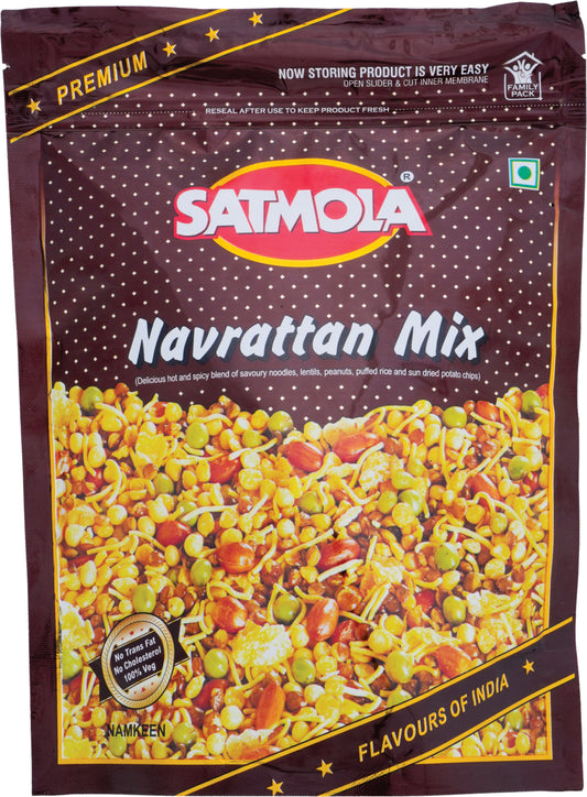 Satmola Classic Crunch: Navrattan Mix - A Perfect Blend of Flavors