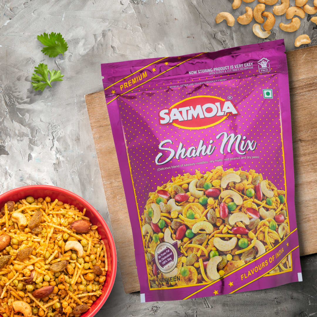 Satmola Namkeen Combo Hot Spicy + Shahimix + Mumbaiyamix + Paneer Bhujia + Cornflakes