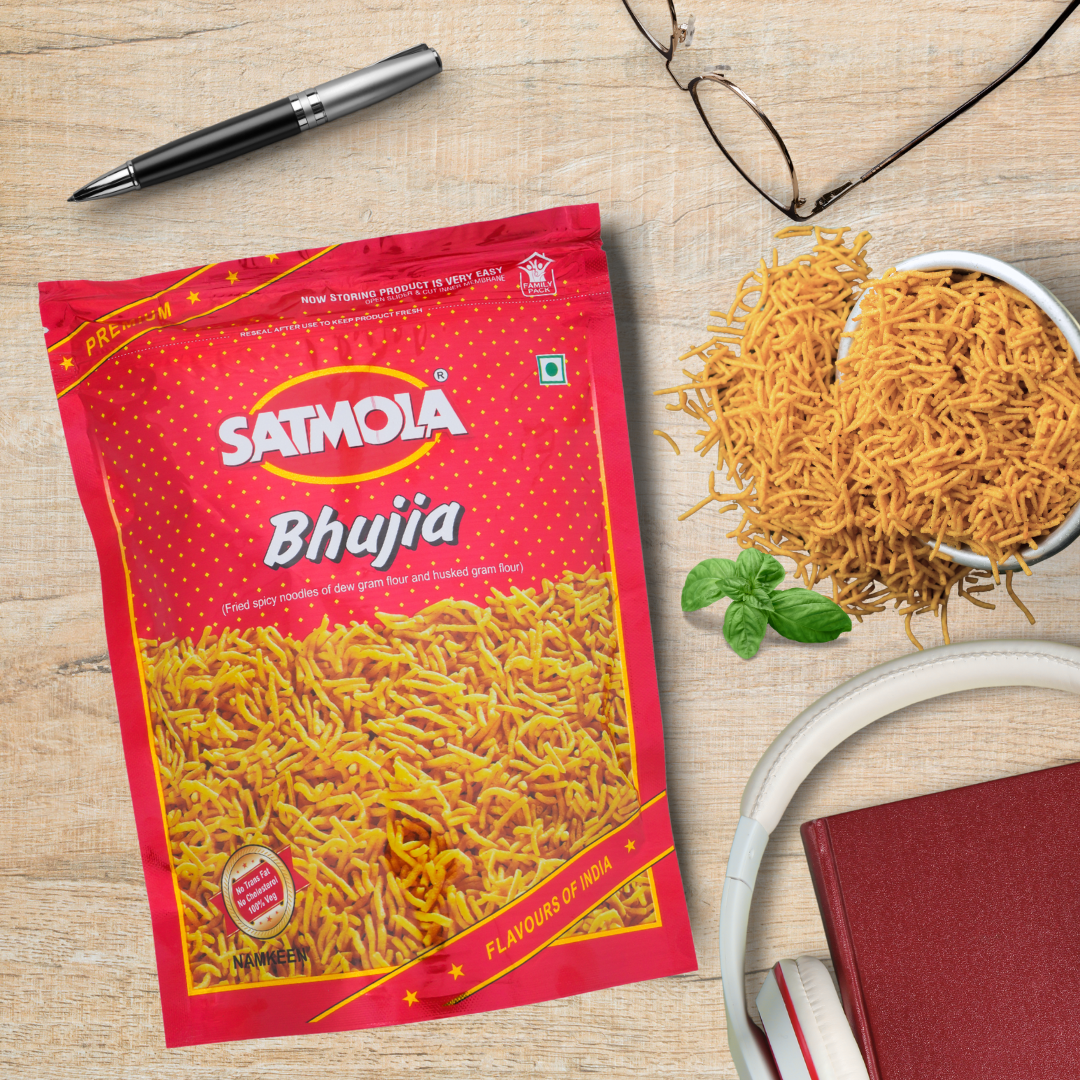 Satmola Flavorful Crunch: Namkeen Combo Pack - Paneer Bhujia 300g + Bikaneri Bhujia 450g + Aloo Bhujia 450g + Navratan 450g